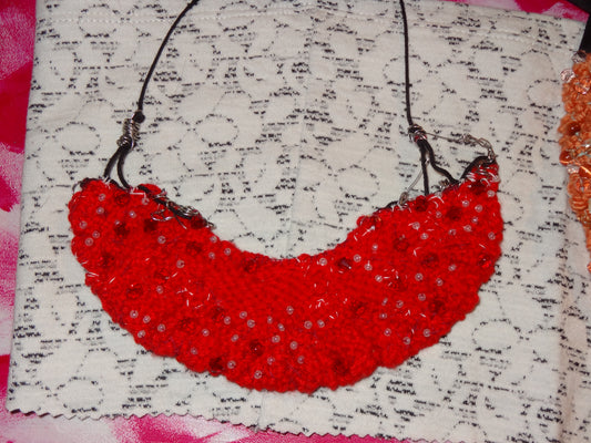 Monochrome Themed Knitted Necklace - Red