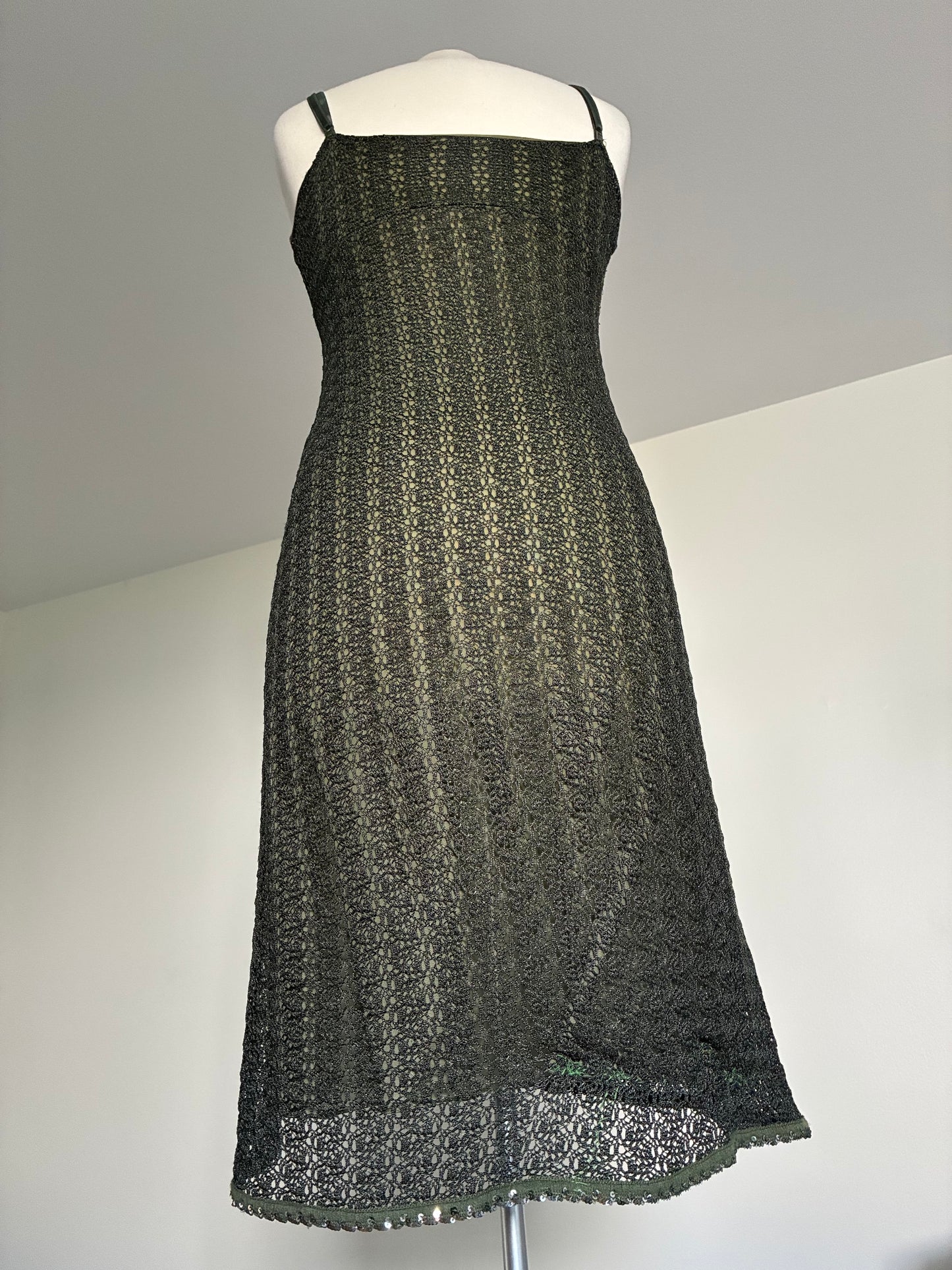 Green Serpentine Dess
